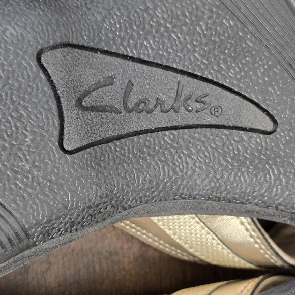 Clark's Breeze Sea Flip-Flop Gold Limited Edition Women's Size 11M - Picture 9 of 9